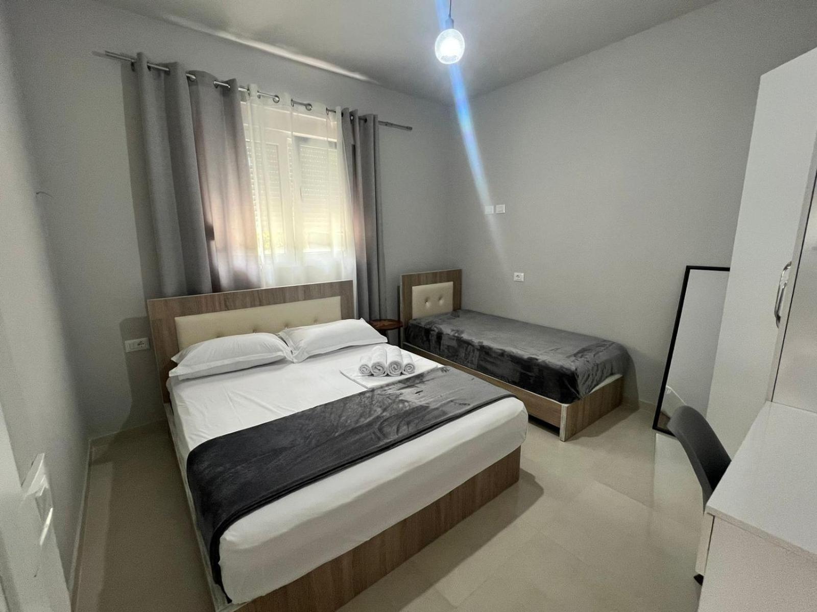 Twins Apartment Përmet 外观 照片